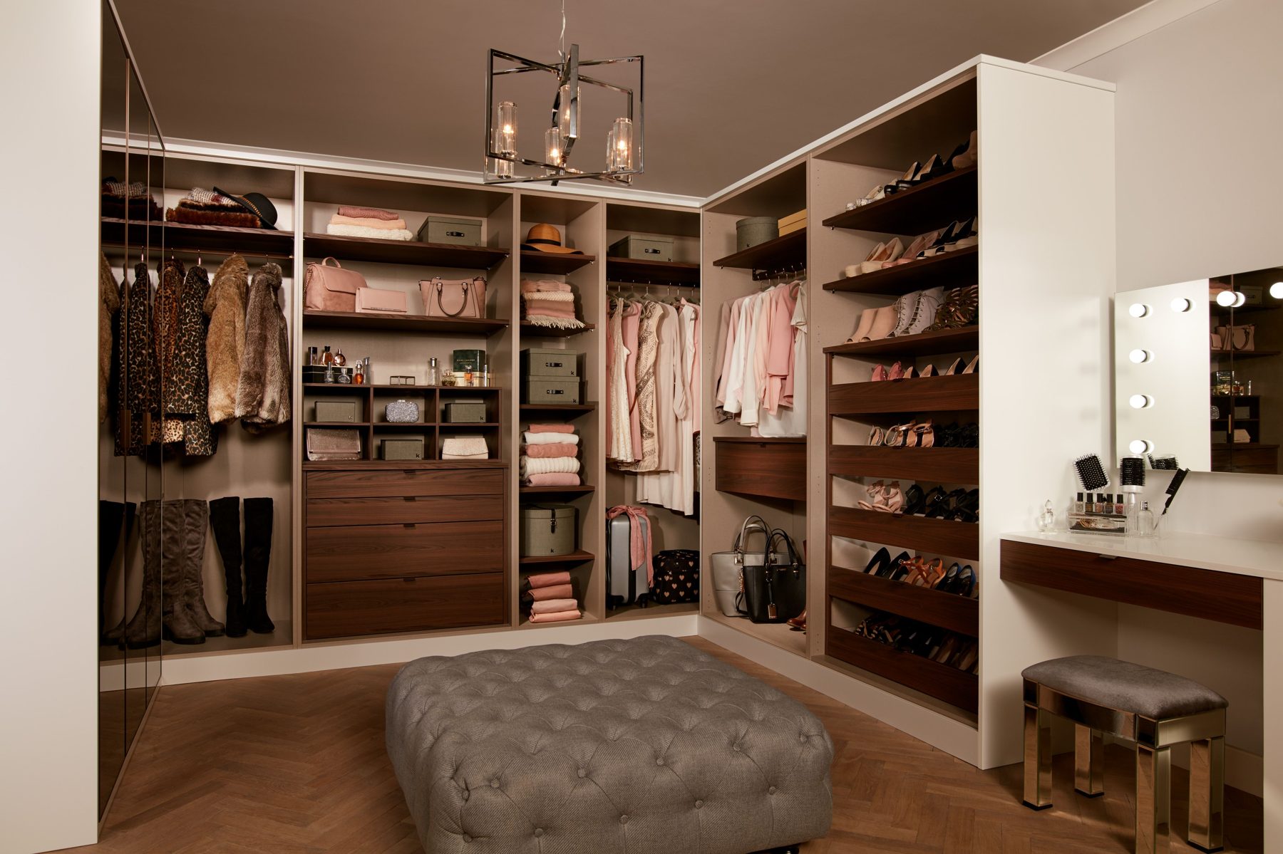 Fitted bedroom furniture with media unit